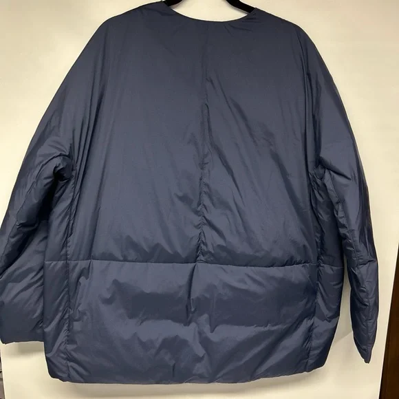 Uniqlo Dark Blue Puffer Jacket - Picture 3 of 6